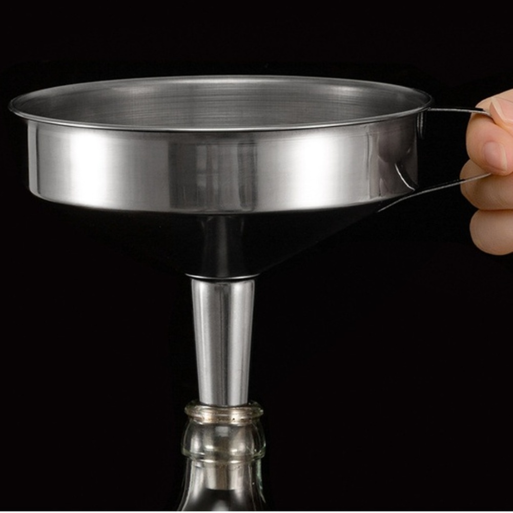 Imbuto per olio da cucina in a - Kitchen Gadgets Pakistan recensione e prezzo