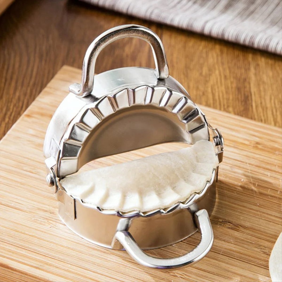 Stampo per Ravioli in Acciaio  - Kitchen Gadgets Trending recensione e prezzo